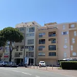 4 Pers. A Canet-plage Avec Parking, Proche Et Commerces - Fr-1-696-116 * Кане