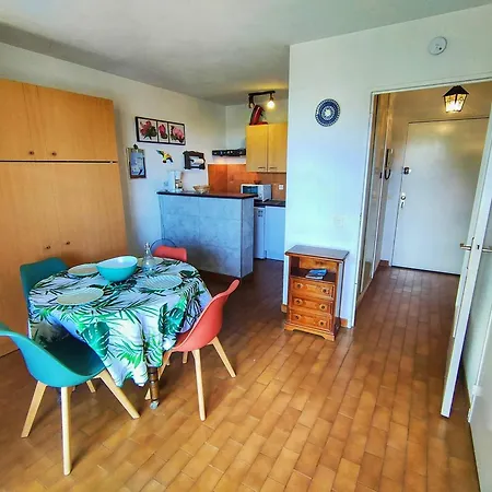 4 Pers. A Canet-plage Avec Parking, Proche Et Commerces - Fr-1-696-116 * كانيه
