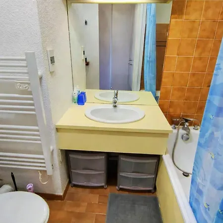 4 Pers. A Canet-plage Avec Parking, Proche Et Commerces - Fr-1-696-116 Apartment